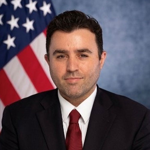 Kaveh Farzad