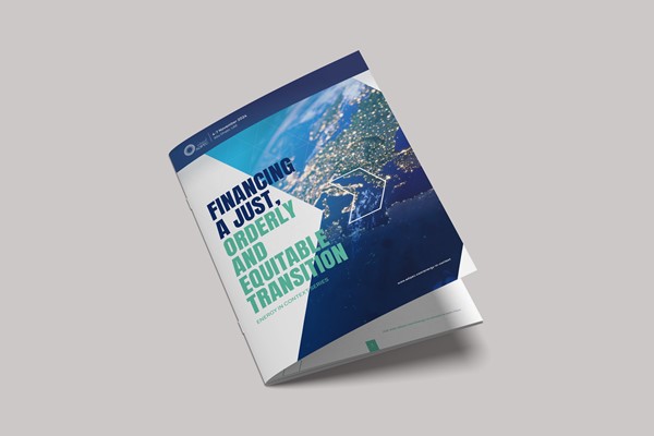 Brochure Mockup Thought Leadership